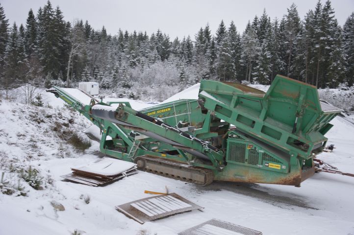 451571-6 McCloskey R155 High Energy Screener