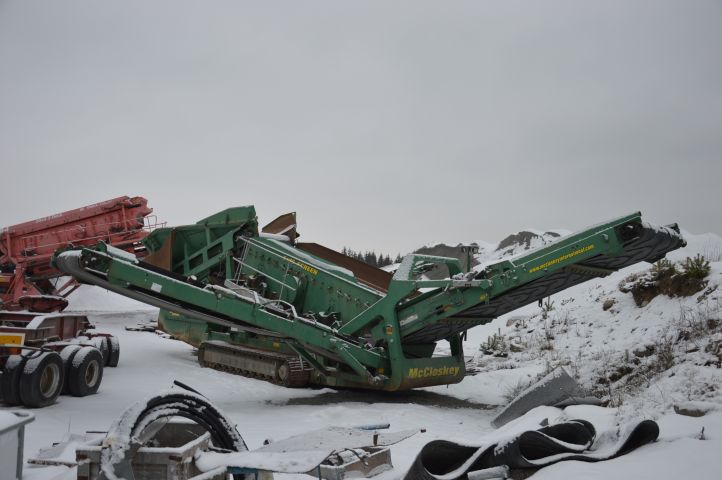 451571-16 McCloskey R155 High Energy Screener