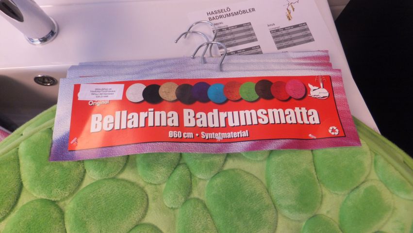 404275-2 12 bath mats round