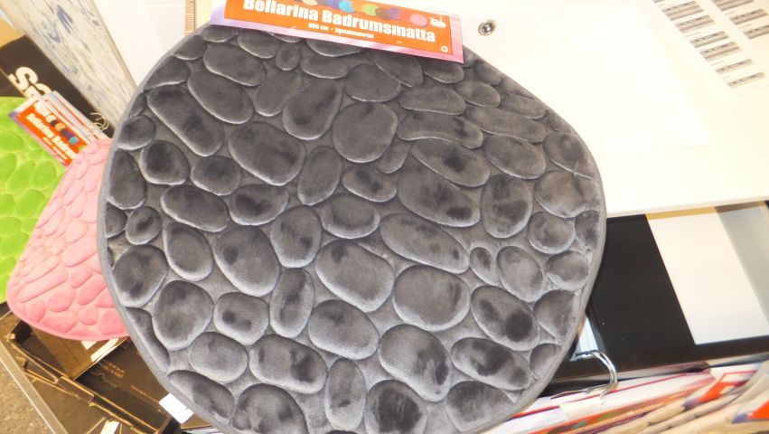 404275-4 12 bath mats round