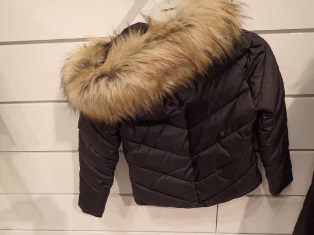 404094-9 Winter jacket SVEA stl. 140 children