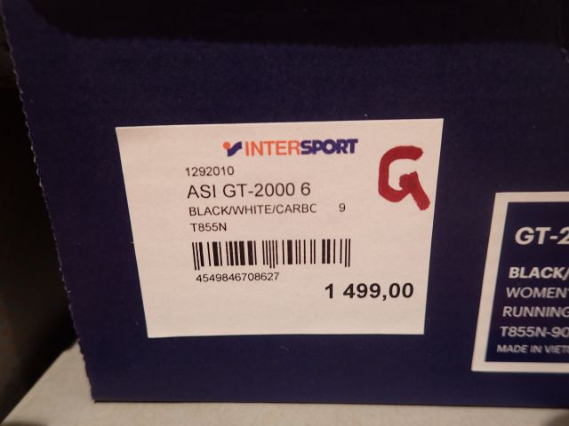 404169-8 Big party with shoes Asics