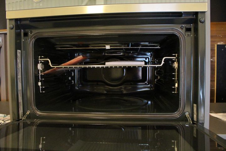 451729-6 Mikrovågsugn för inbyggnad Smeg SF4109M