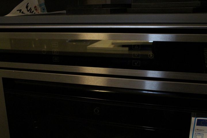 451730-6 Inbyggnadsugn Whirlpool AKZM 6560, A+