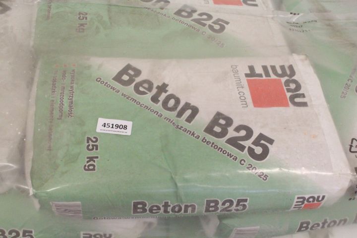 451908-2 Betong Beton B25, en pall