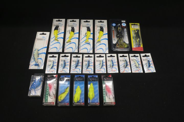 452350-2 Assortment of fishing tackle type poppers mm