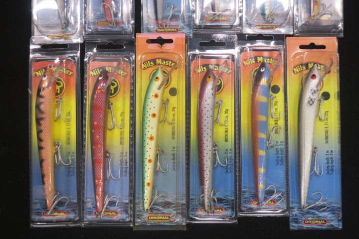 452357-3 12 st wobbler Nils master Invincible 30gr