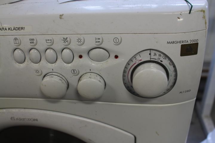 436183-3 Ariston Washing Machine