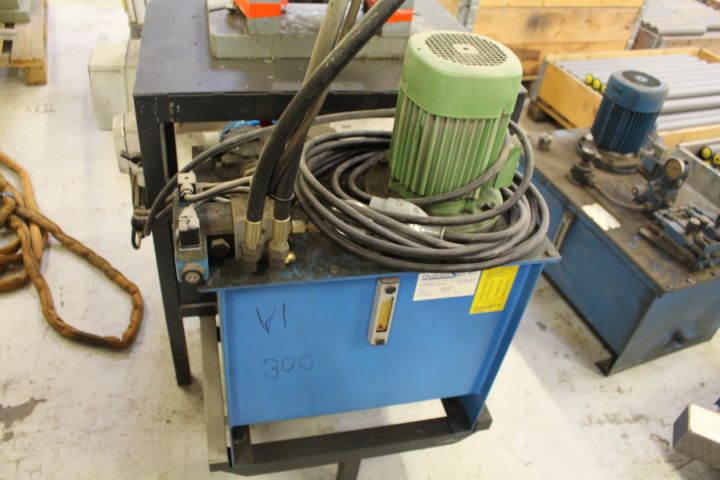 448141-9 Hydraulic press Santas Mekaniska AB