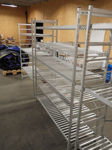 455979-2 Shelves for kitchen storage, cold storage room