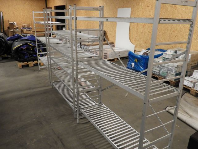 455979-1 Shelves for kitchen storage, cold storage room