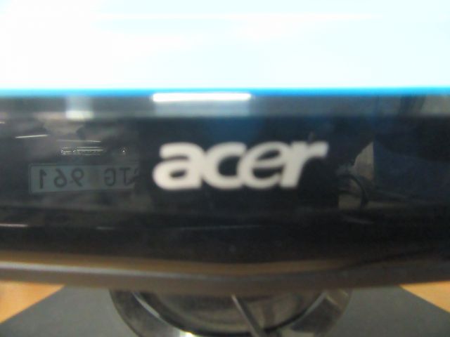 414671-10 Computer package # 5, Acer Veriton X2610G and 24 inch screen