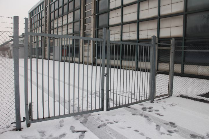 454097-2 Industrial gate with side door