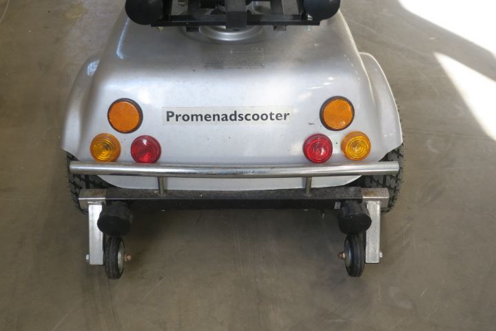 452405-9 Promenadscooter
