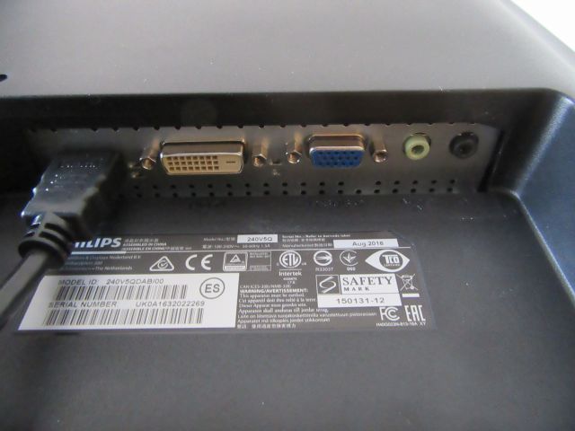 414676-5 Philips 24 inch screen