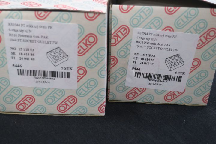 452458-2 9 pcs electrical outlet ELKO
