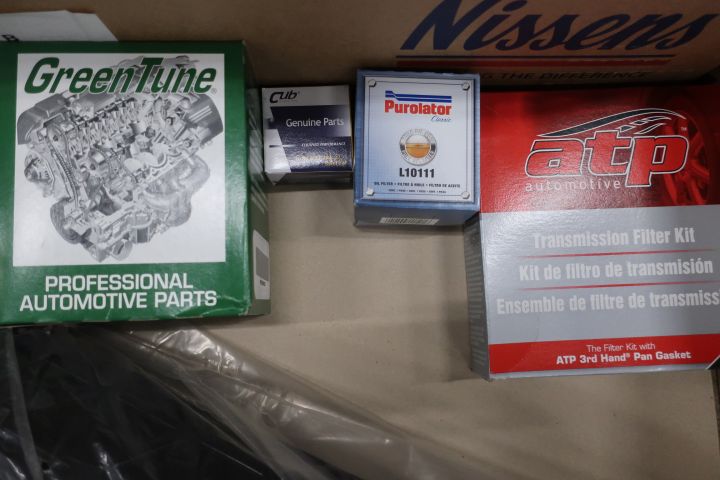 445582-2 Spare parts range with car parts