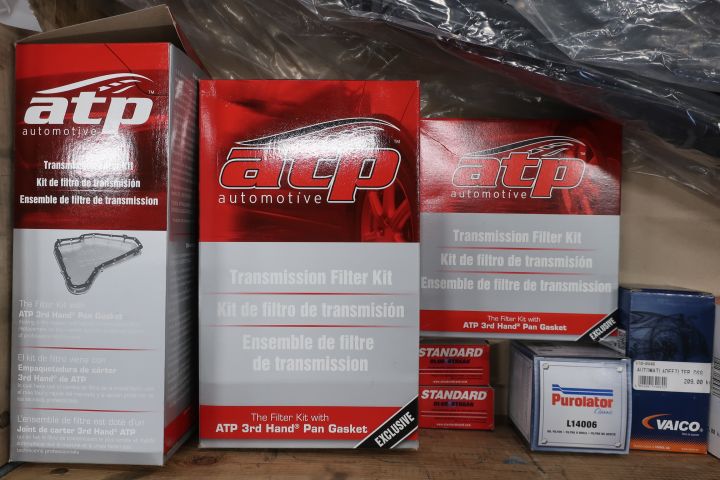 445582-3 Spare parts range with car parts