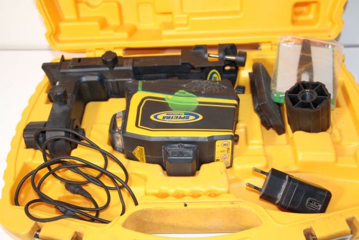 456866-1 3 plane laser in suitcase as depicted, Spectra Precision, Trimble LT58.