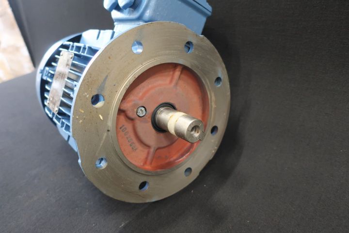 445618-3 Electric Motor Weg 2,2KW (Unused)
