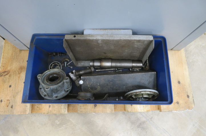 401521-9 Band saw George CY280