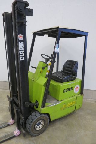 401520-4 Forklift Clark