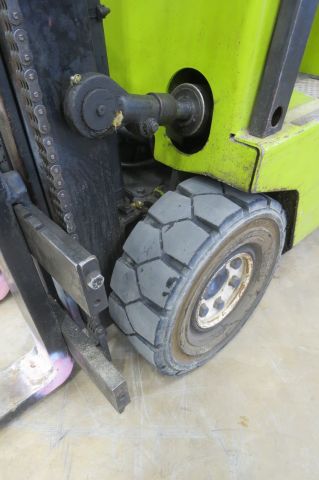 401520-5 Forklift Clark