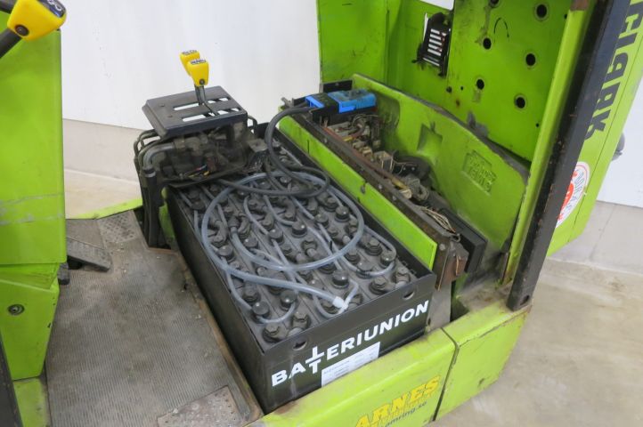 401520-14 Forklift Clark