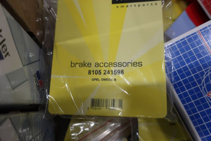 458768-22 Reservdelssortiment med bromskomponenter