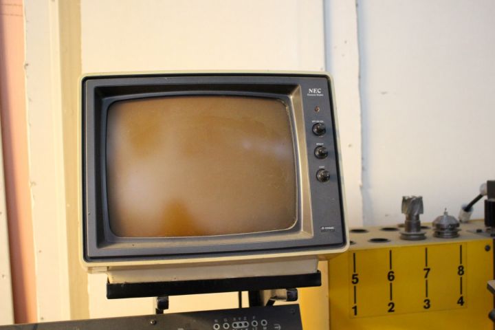 438196-3 CNC metallfräs Emco F1-CNC