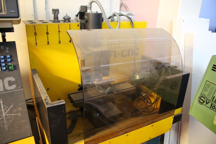 438196-4 CNC metallfräs Emco F1-CNC