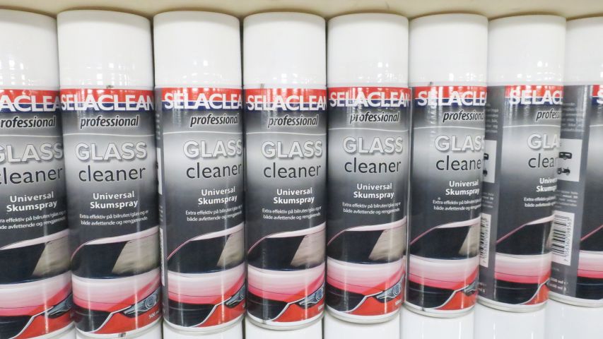 441352-3 About 40 st Selaclean Glass Cleaner