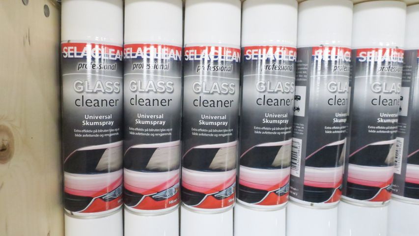 441352-4 About 40 st Selaclean Glass Cleaner