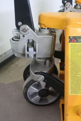 447557-4 Pallet truck Total Lifter 2000kg, 2pcs