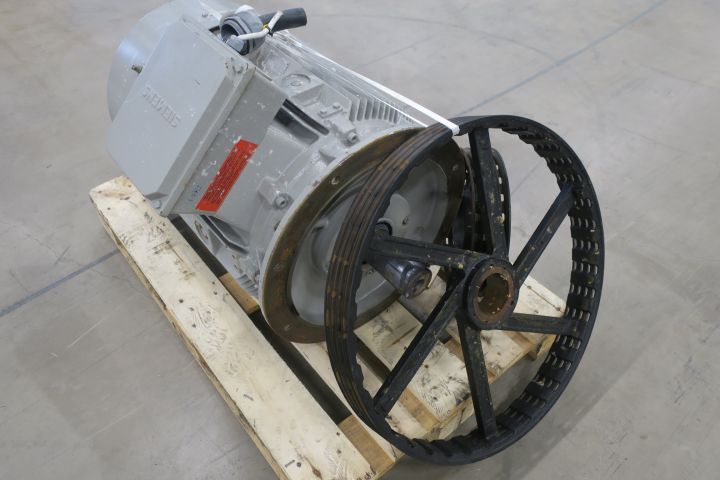 459401-2 Electric Motor Siemens D-91056 (90 kW)