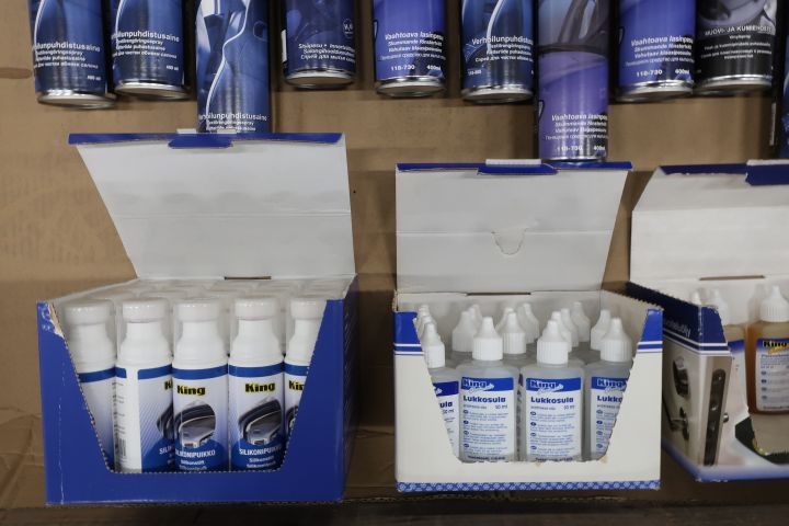 458833-4 Party of spray products