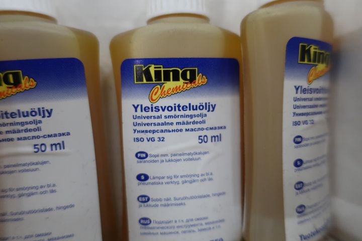 458833-13 Party of spray products