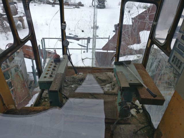 460625-9 A complete crushing plant
