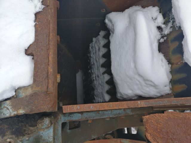 460625-15 A complete crushing plant