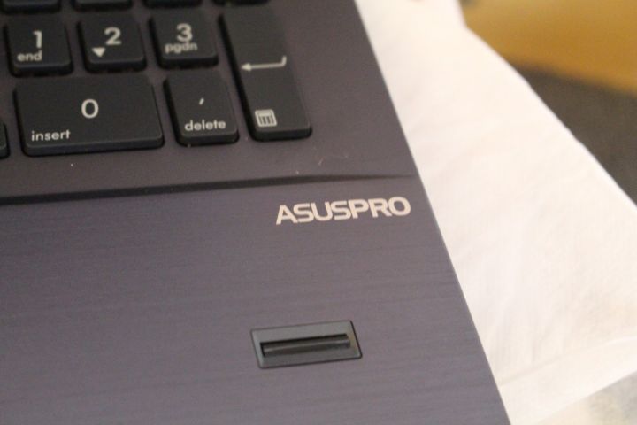 438252-3 Bärbar dator Asus AsusPro B551L