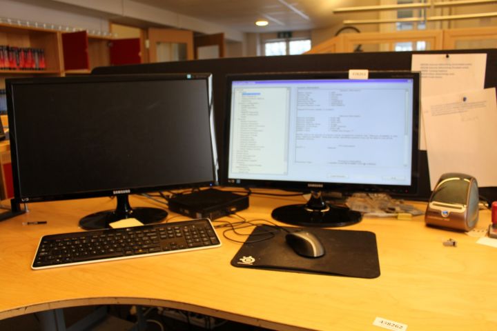 438263-2 Stationär dator Dell Optiplex 9020 med dubbla skärmar Samsung och etikettskrivare