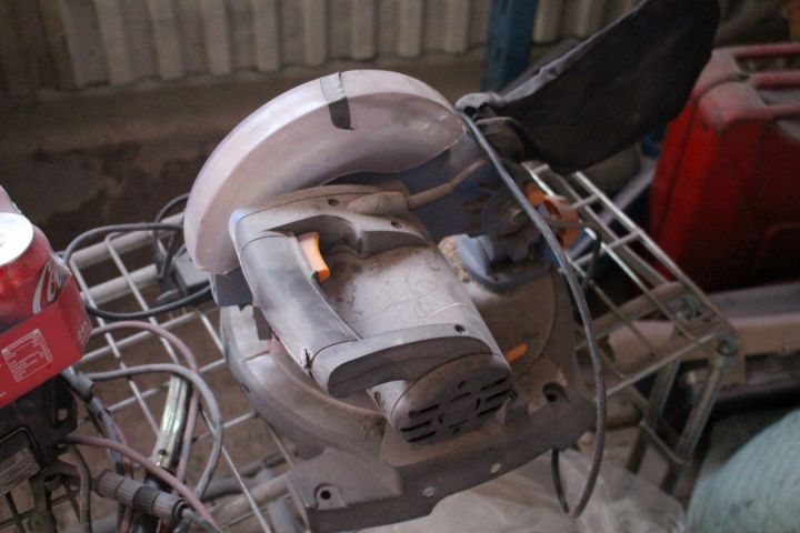 456323-7 Diverse verktyg, Vinkelslip Würth, Bordssåg Biltema