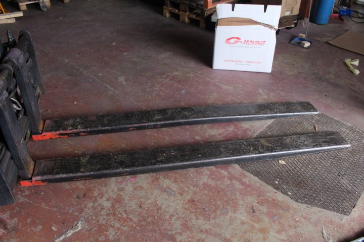 456325-3 Counterbalance Linde, 3 Ton, -95, Long Forks (10186.1 H)