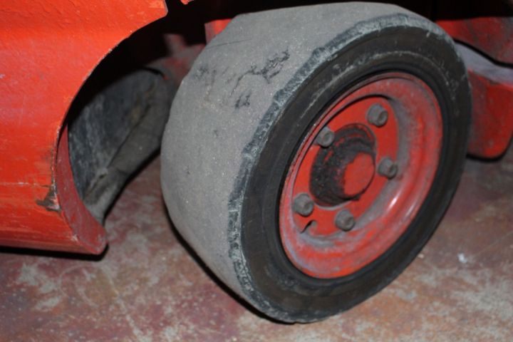 456325-15 Counterbalance Linde, 3 Ton, -95, Long Forks (10186.1 H)