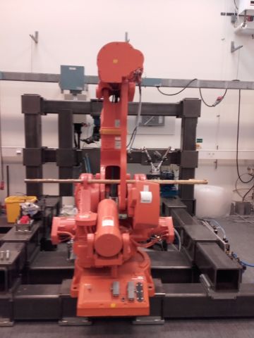 365323-4 Robot ABB 4400