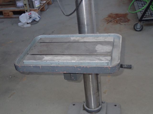 397812-3 Pillar drill Luna MD 30