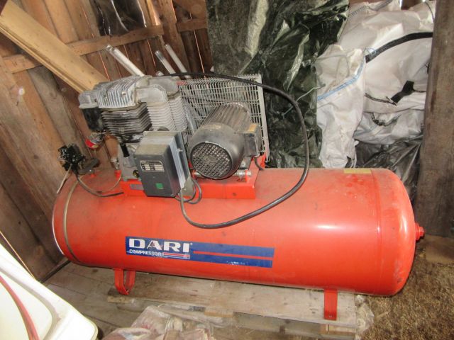 416007-1 Compressor - DARI 5.5 hp, 300 liters