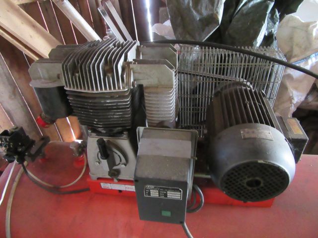 416007-6 Compressor - DARI 5.5 hp, 300 liters