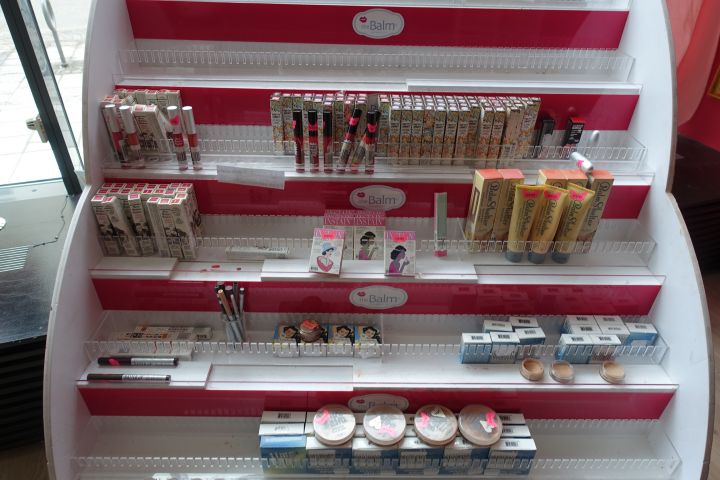 462853-3 Makeup the Balm cosmetics