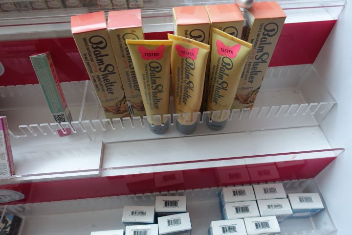 462853-7 Makeup the Balm cosmetics